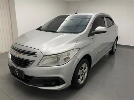 CHEVROLET Onix Hatch 1.0 4P FLEX LT, Foto 2