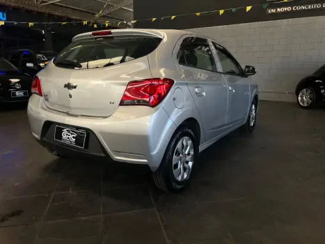 CHEVROLET Onix Hatch 1.0 4P FLEX LT, Foto 2