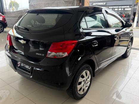 CHEVROLET Onix Hatch 1.0 4P FLEX LT, Foto 4