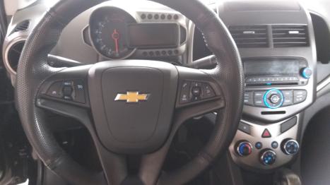 CHEVROLET Sonic Hatch 1.6 16V 4P LT FLEX AUTOM�TICO, Foto 8