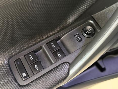 CHEVROLET Tracker 1.0 12V 4P FLEX TURBO AUTOM�TICO, Foto 14