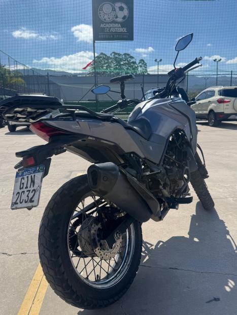 DAFRA Apache RTR 200 , Foto 4