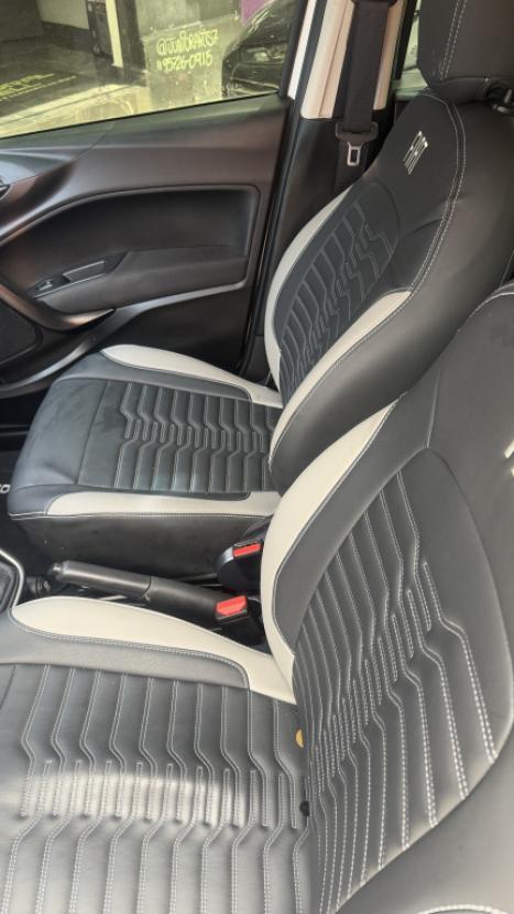 FIAT Cronos 1.3 4P FLEX, Foto 10