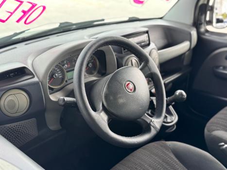 FIAT Doblo 1.8 16V 4P FLEX ESSENCE 7 LUGARES, Foto 9 FIAT Doblo 1.8 16V 4P FLEX ESSENCE 7 LUGARES, Foto 9