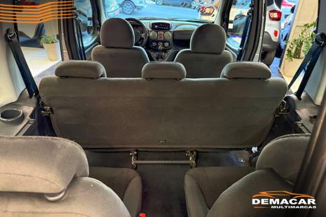 FIAT Doblo 1.8 16V 4P FLEX ESSENCE 7 LUGARES, Foto 8