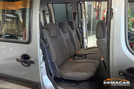 FIAT Doblo 1.8 16V 4P FLEX ESSENCE 7 LUGARES, Foto 11