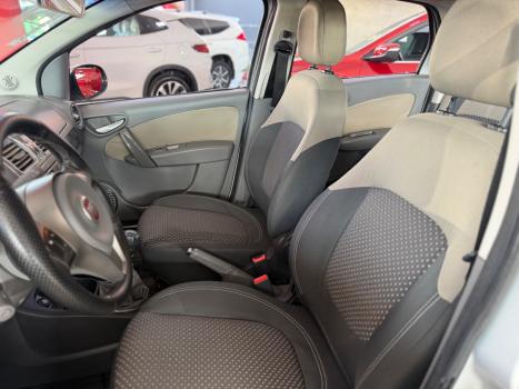 FIAT Grand Siena 1.6 16V 4P ESSENCE FLEX, Foto 13