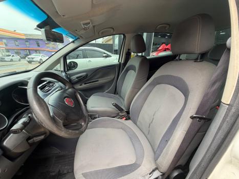 FIAT Punto 1.4 16V 4P T-JET TURBO, Foto 16