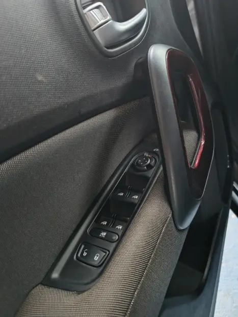 FIAT Toro 1.8 16V 4P FLEX FREEDOM AUTOM�TICO, Foto 10