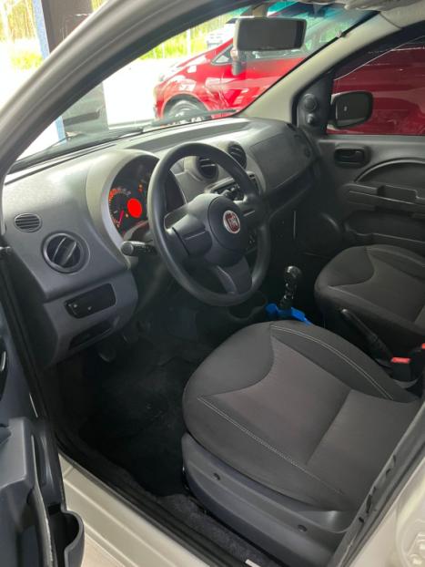 FIAT Uno 1.0 4P FLEX WAY CELEBRATION, Foto 3