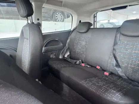 FIAT Uno 1.0, Foto 10