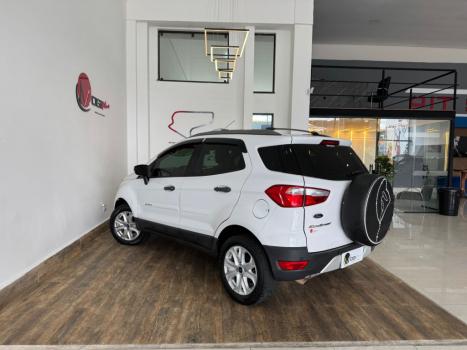 FORD Ecosport 2.0 16V 4P FREESTYLE FLEX, Foto 4 FORD Ecosport 2.0 16V 4P FREESTYLE FLEX, Foto 4