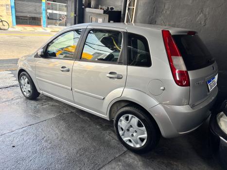 FORD Fiesta Hatch 1.0 4P, Foto 2