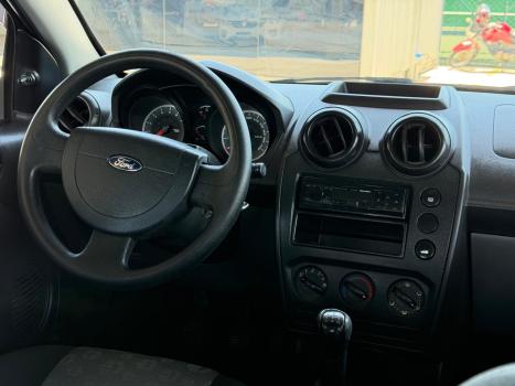 FORD Fiesta Hatch 1.0, Foto 10