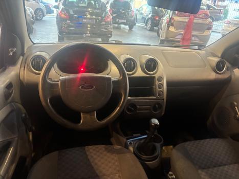 FORD Fiesta Hatch 1.0 4P, Foto 3