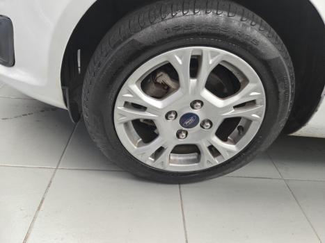 FORD Fiesta Hatch 1.5 16V 4P S FLEX, Foto 4