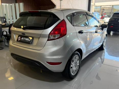 FORD Fiesta Hatch 1.6, Foto 10