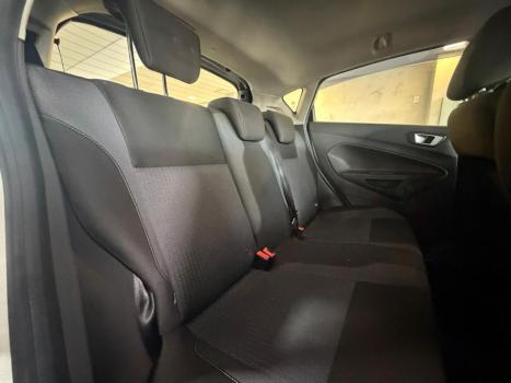 FORD Fiesta Hatch 1.6, Foto 11