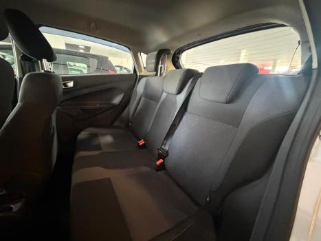 FORD Fiesta Hatch 1.6, Foto 15