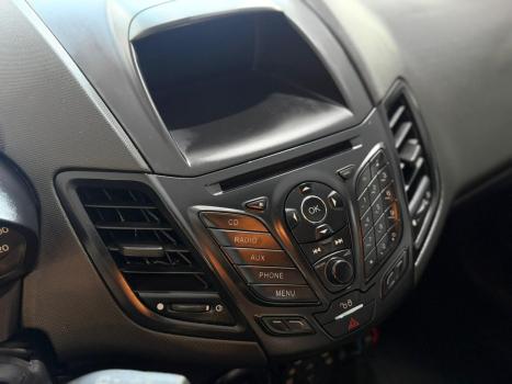 FORD Fiesta Hatch 1.6, Foto 22