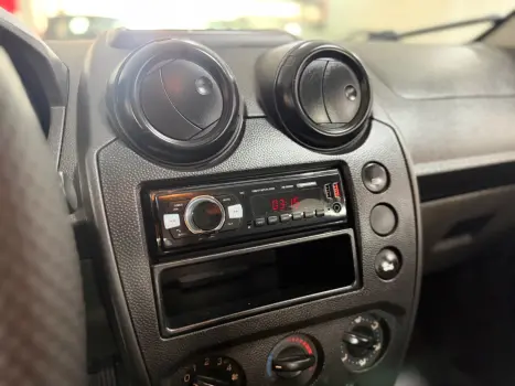 FORD Fiesta Hatch 1.0, Foto 19