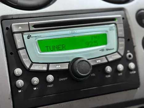 FORD Fiesta Hatch 1.6, Foto 12