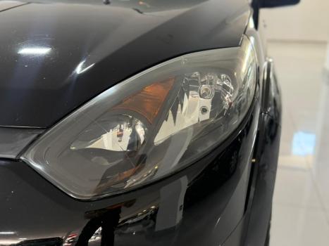 FORD Fiesta Hatch 1.6, Foto 3