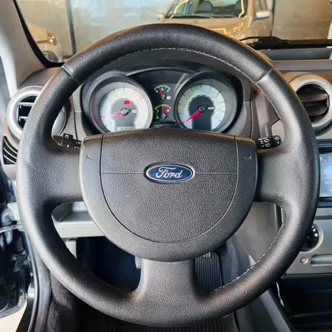 FORD Fiesta Hatch 1.6 4P FLEX, Foto 14