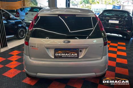 FORD Fiesta Hatch 1.6, Foto 3