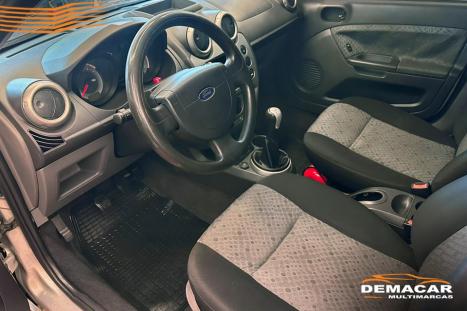FORD Fiesta Hatch 1.6, Foto 10