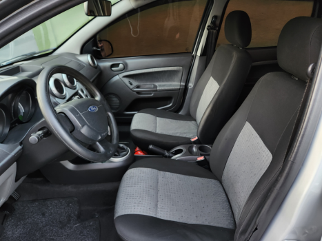 FORD Fiesta Sedan 1.6 4P SE FLEX, Foto 2 FORD Fiesta Sedan 1.6 4P SE FLEX, Foto 2