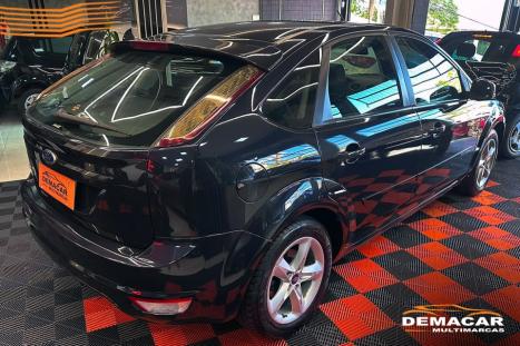 FORD Focus Hatch 1.6 4P, Foto 2