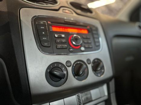 FORD Focus Sedan 1.6 4P, Foto 9