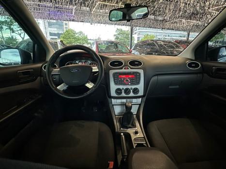 FORD Focus Sedan 1.6 4P, Foto 10