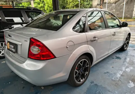 FORD Focus Sedan 2.0 16V 4P GLX AUTOM�TICO, Foto 17
