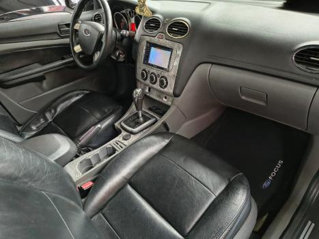 FORD Focus Sedan 2.0 16V 4P GLX AUTOM�TICO, Foto 12