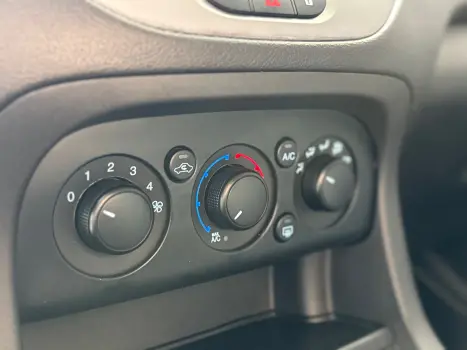 FORD Ka Hatch 1.0, Foto 12