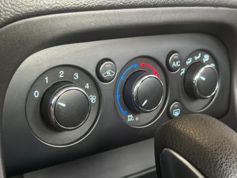 FORD Ka + Sedan 1.5 12V 4P FLEX TI-VCT SE PLUS AUTOM�TICO, Foto 12