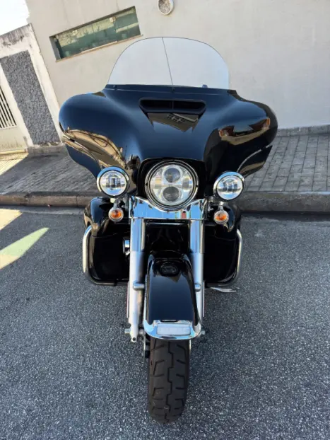 HARLEY DAVIDSON Electra Glide Ultra Limited 1800, Foto 2