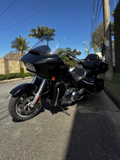 HARLEY DAVIDSON Road Glide Ultra 1800, Foto 4