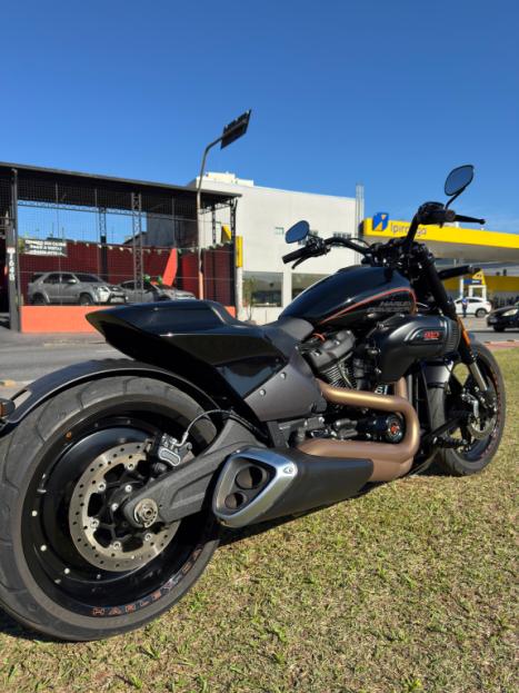 HARLEY DAVIDSON Softail FXDR 114 1800, Foto 3