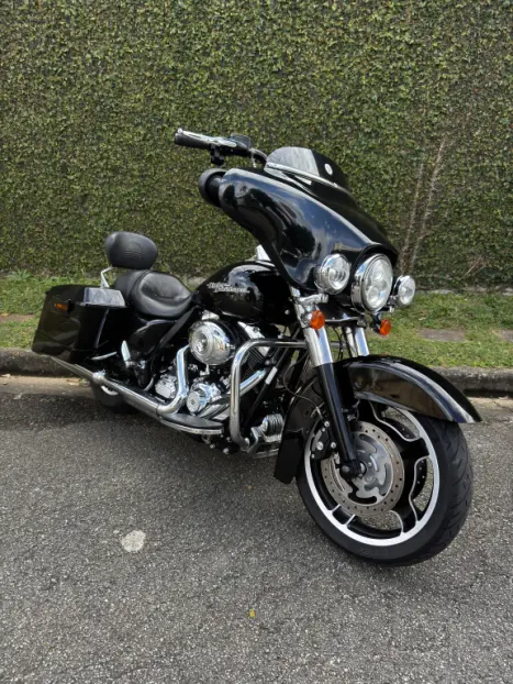 HARLEY DAVIDSON Street Glide FLHX 1700, Foto 2