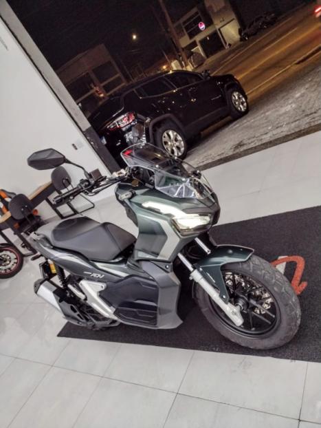 HONDA ADV 150 ABS, Foto 2