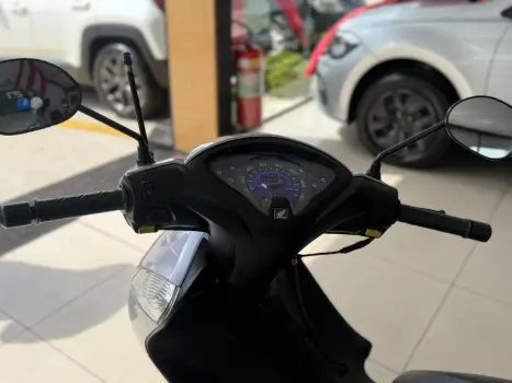 HONDA Biz 125 ES, Foto 8