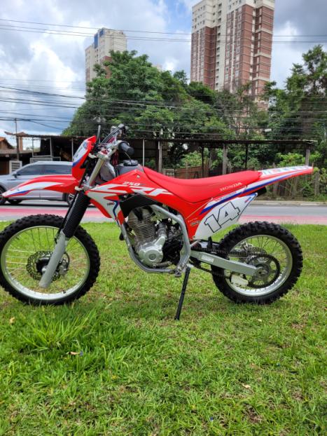 HONDA CRF 250 F, Foto 4