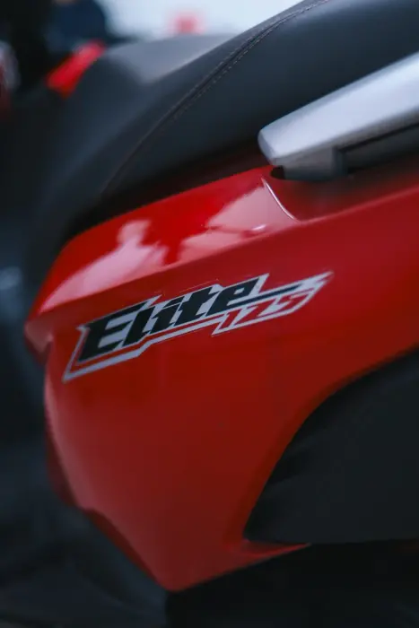 HONDA Elite 125 , Foto 4