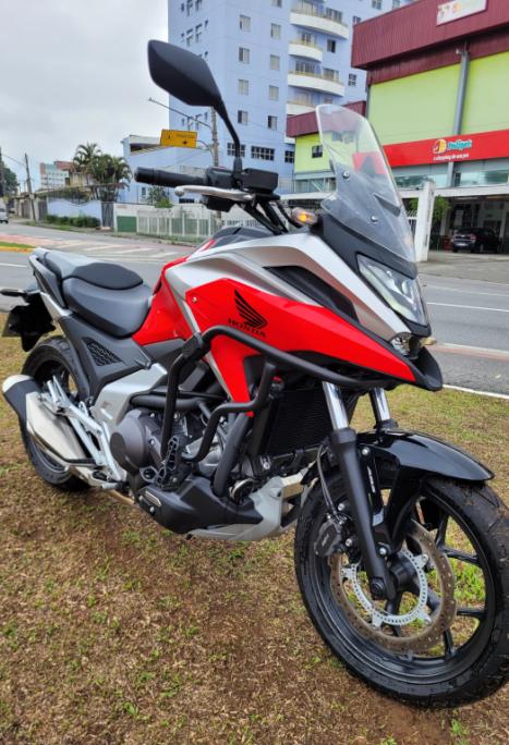 HONDA NC 750 X DCT, Foto 2