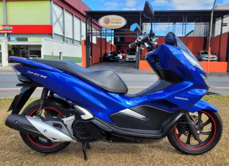 HONDA PCX 150 DLX, Foto 1 HONDA PCX 150 DLX, Foto 1