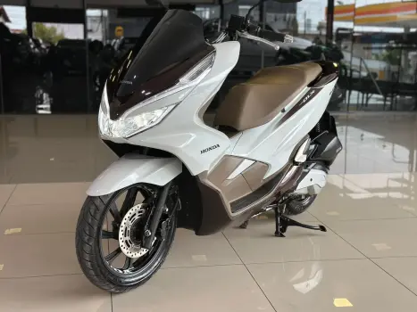 HONDA PCX 150 DLX, Foto 4