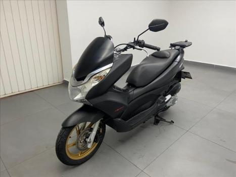 HONDA PCX 150 DLX, Foto 2